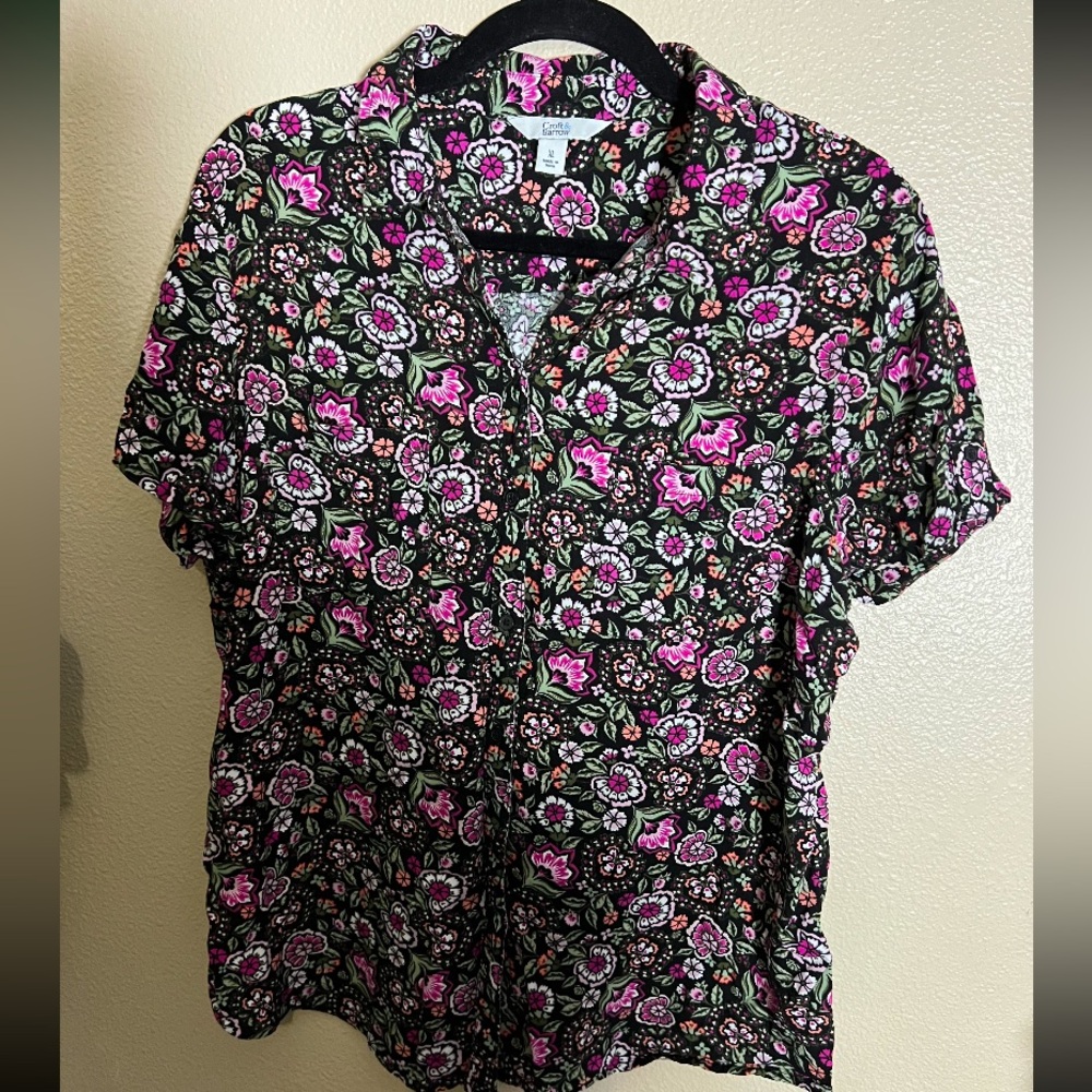 Croft & Barrow Garden Fairy Cottage Feminine floral shirt size XL